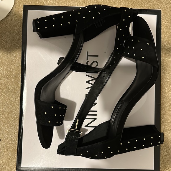 Nine West Heeled Sandal - Picture 5 of 6